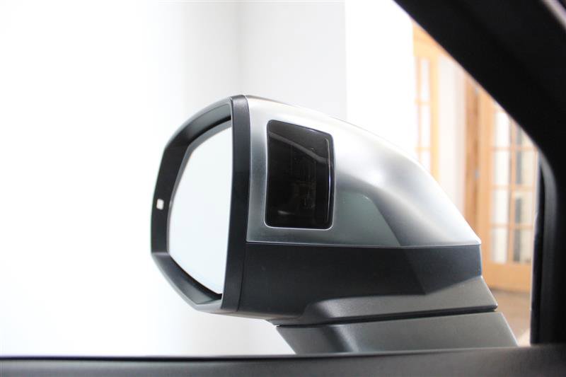 Used 2018 Audi SQ5 Premium Plus w/ Navigation Package image 12