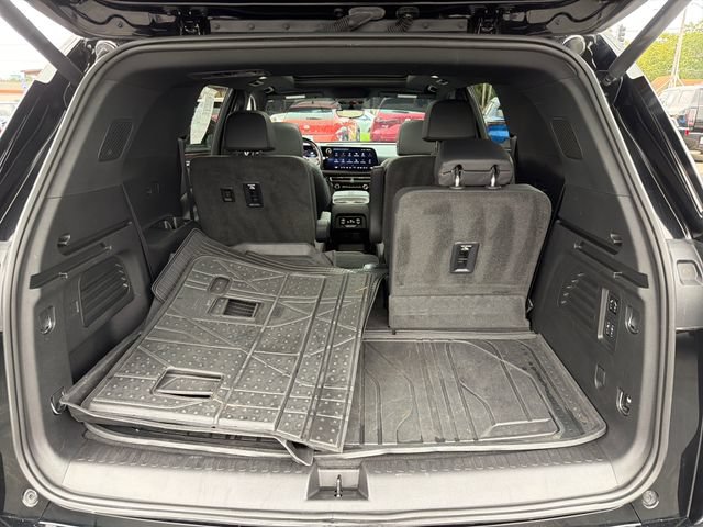 Used 2024 Chevrolet Traverse RS w/ LPO, Floor Liner Package AWD/4WD image 26
