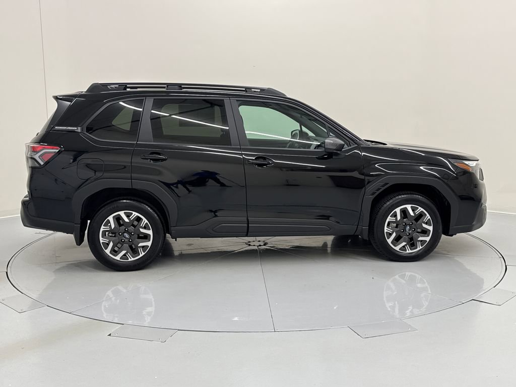 Used 2026 Subaru Forester Premium AWD/4WD image 6