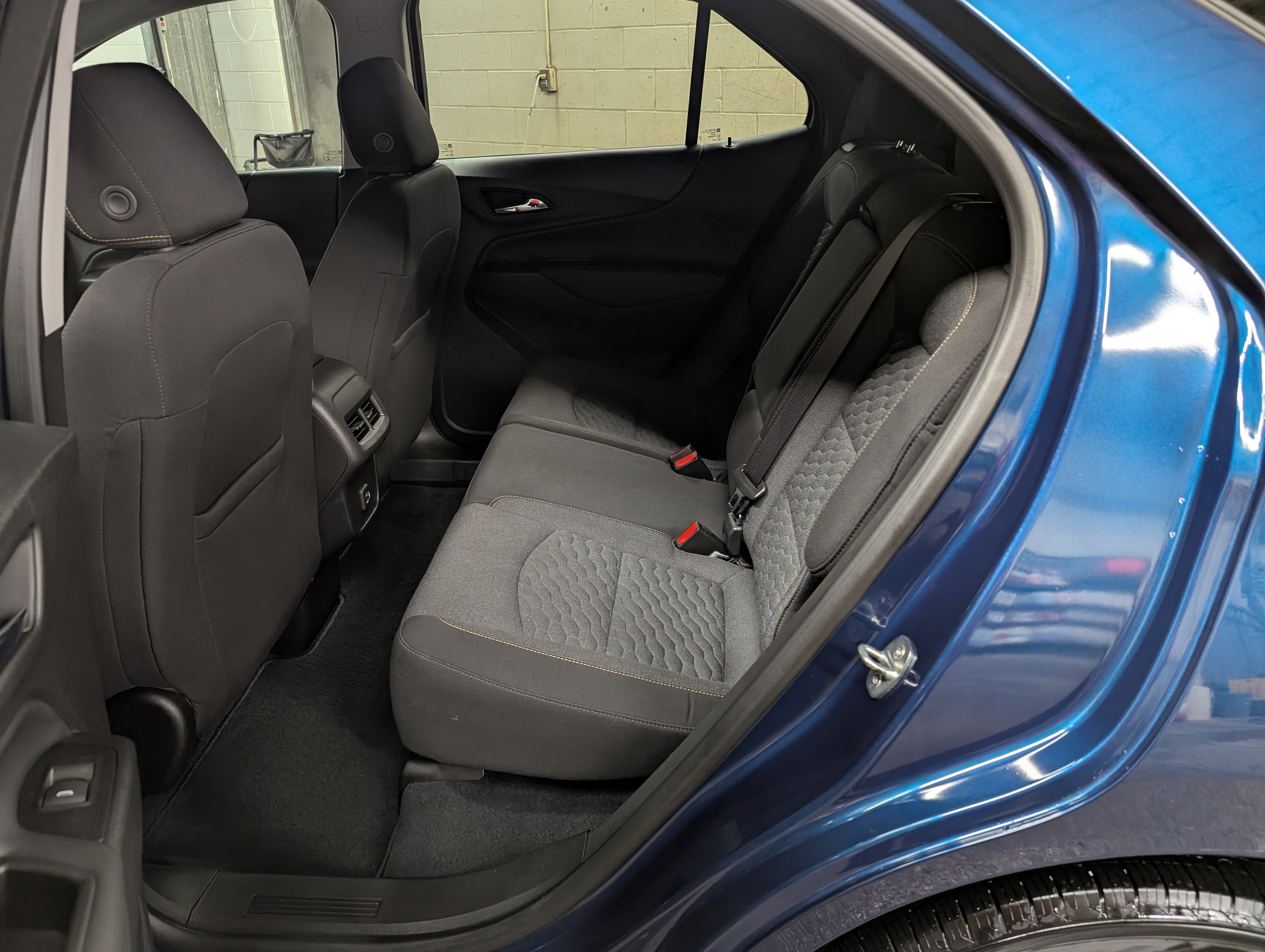 Used 2021 Chevrolet Equinox LT image 11