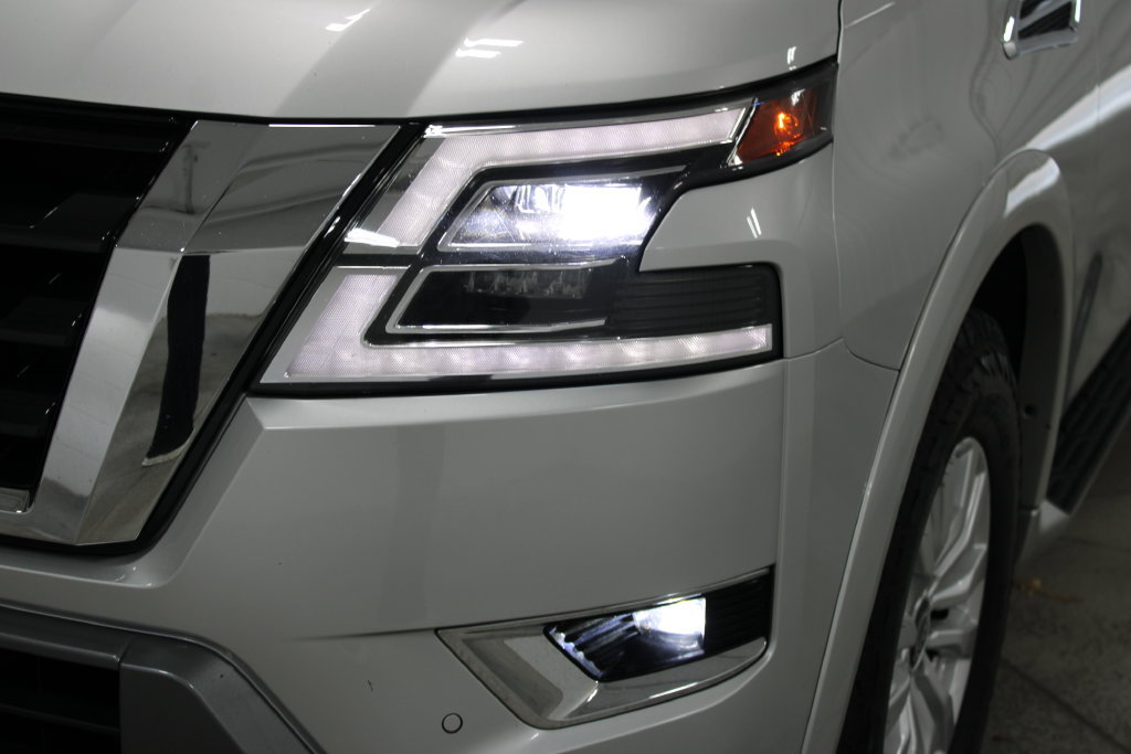 Used 2024 Nissan Armada SV RWD image 13