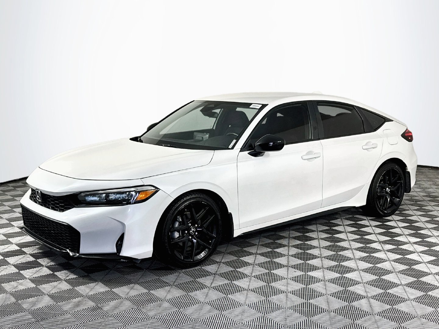 Used 2025 Honda Civic Sport image 4
