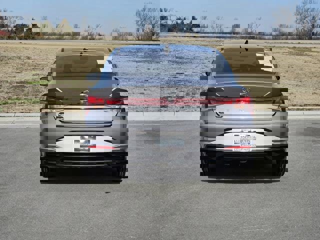 Used 2023 Hyundai Elantra SEL w/ Convenience Package image 6