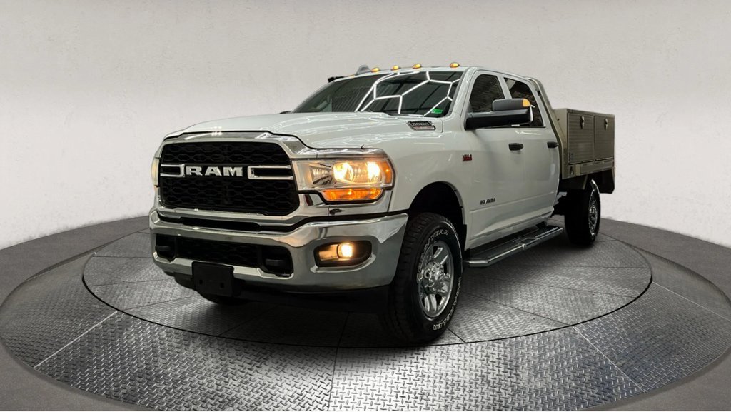 Used 2022 RAM 3500 Tradesman w/ Chrome Appearance Group image 4