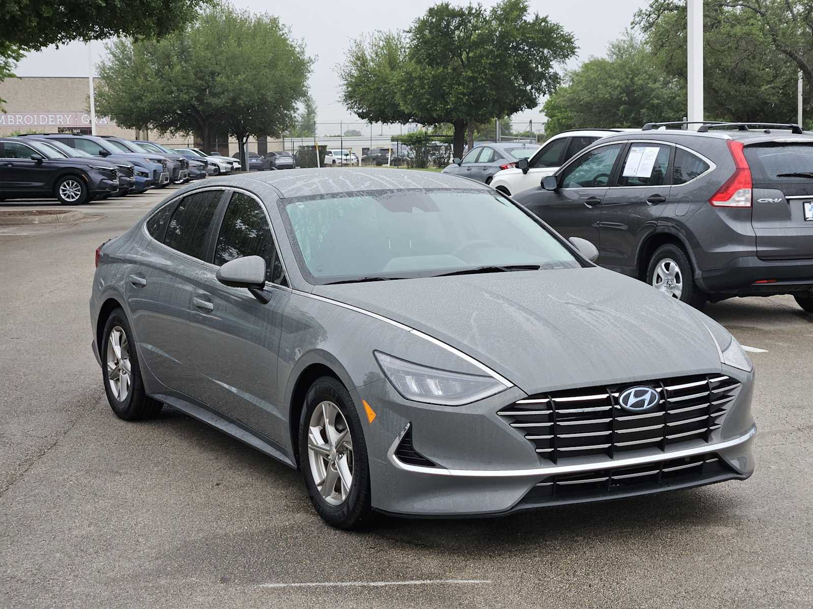 Used 2022 Hyundai Sonata SE FWD image 3