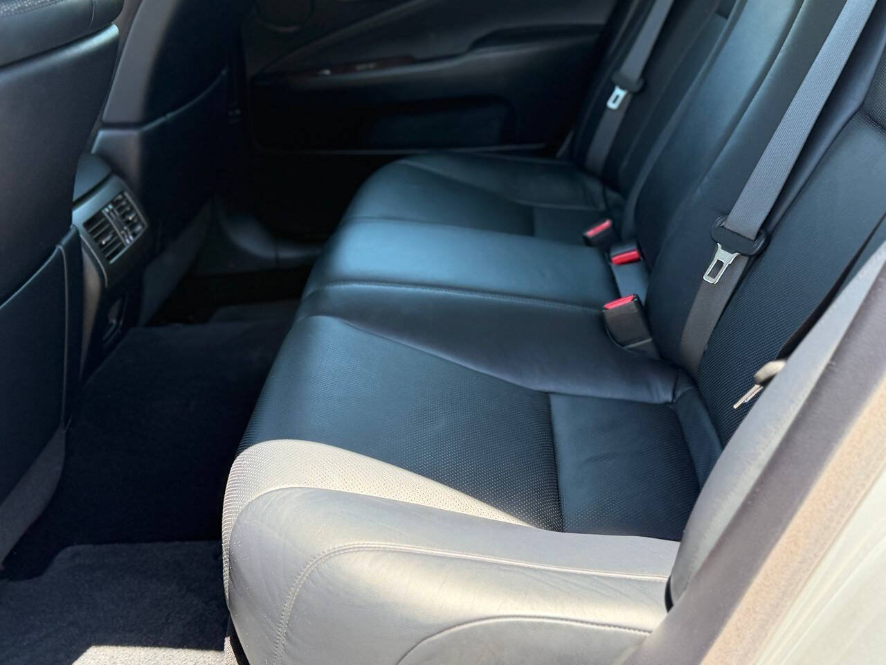 Used 2008 Lexus LS 460 RWD image 87