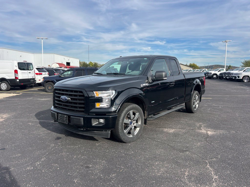 Used 2017 Ford F150 XLT w/ Equipment Group 302A Luxury AWD/4WD image 5