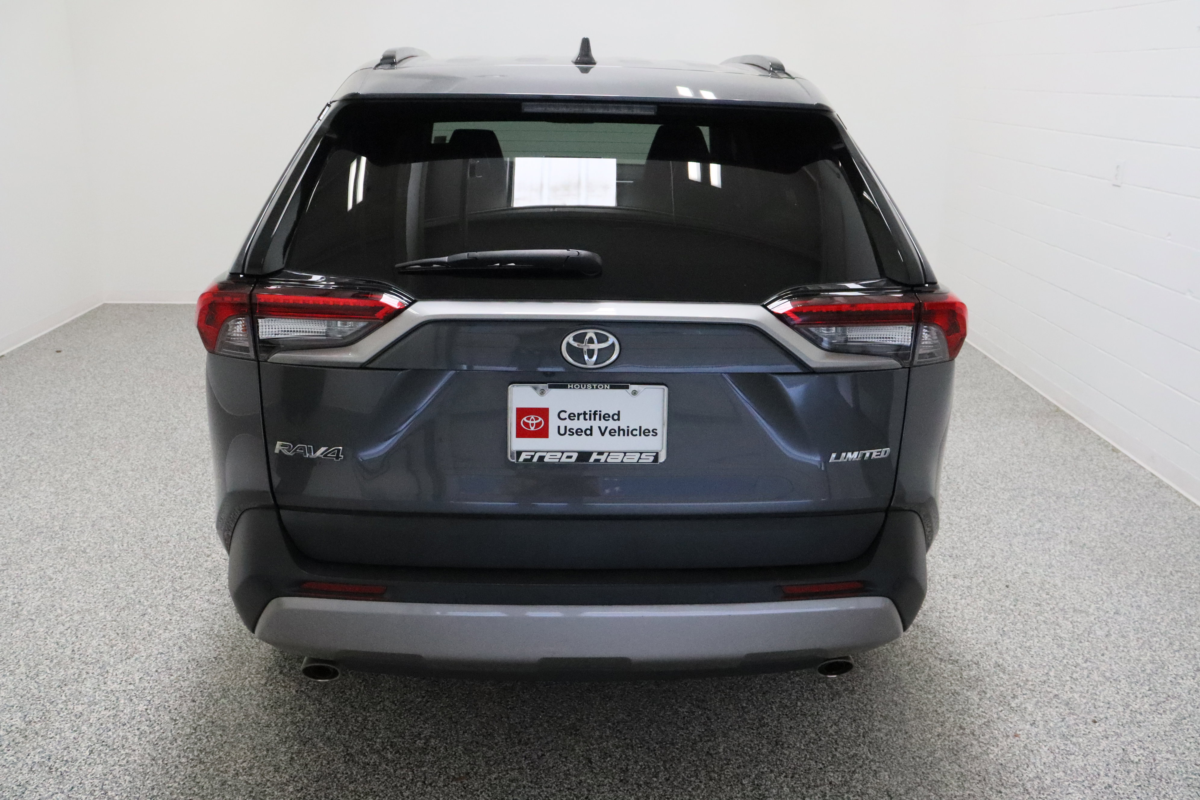 Certified 2022 Toyota RAV4 Limited FWD image 8