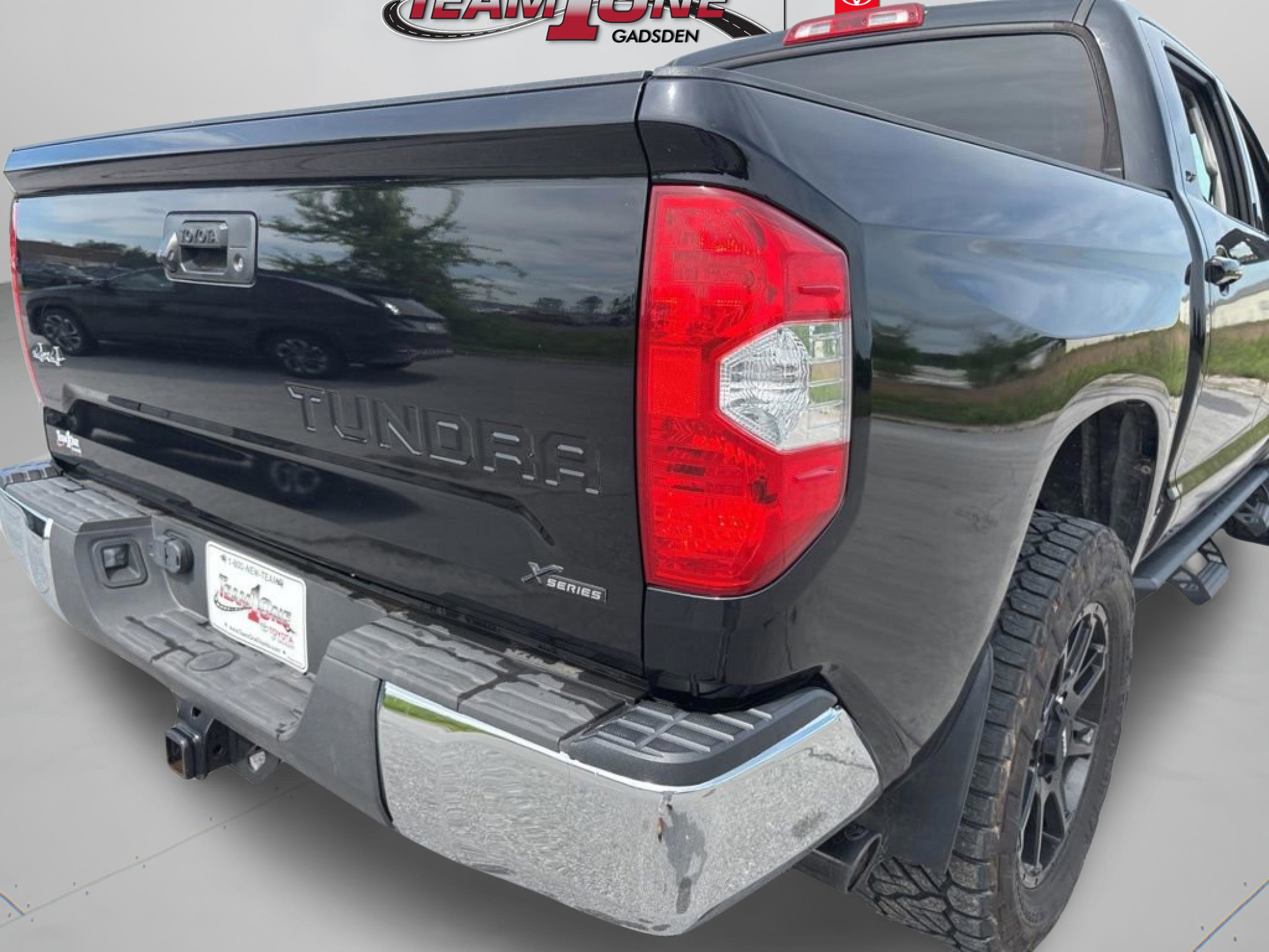 Used 2020 Toyota Tundra SR5 w/ SR5 Leather Package AWD/4WD image 39