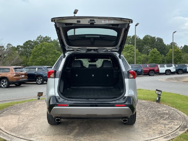 Used 2021 Toyota RAV4 XSE w/ XSE Grade Weather Package AWD/4WD image 29