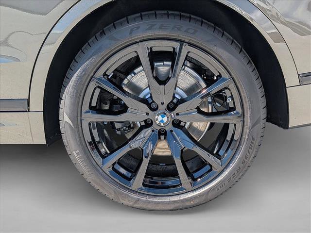 Used 2026 BMW X7 xDrive40i w/ M Sport Package AWD/4WD image 10