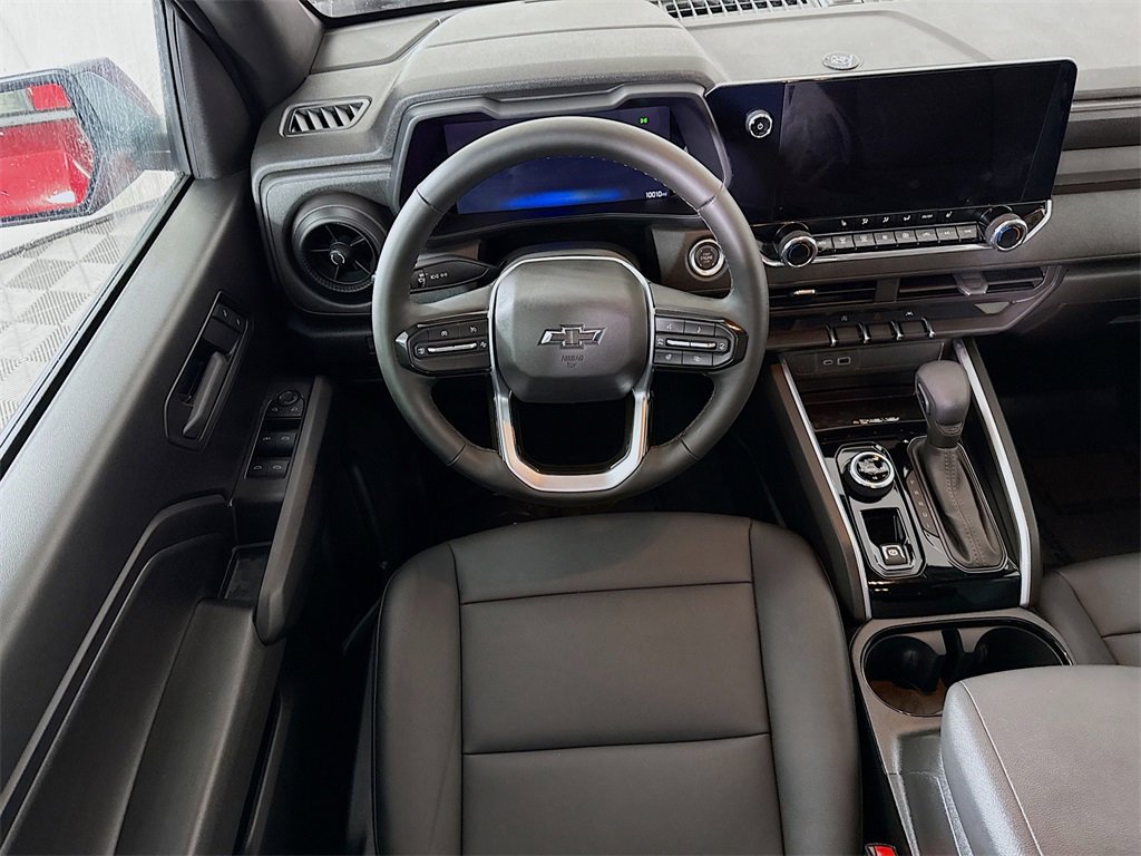 Used 2025 Chevrolet Colorado Trail Boss image 3