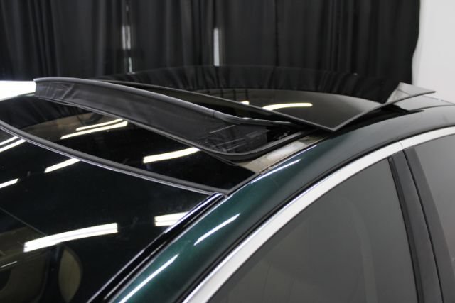 Used 2015 Jaguar XJ L Portfolio RWD image 11
