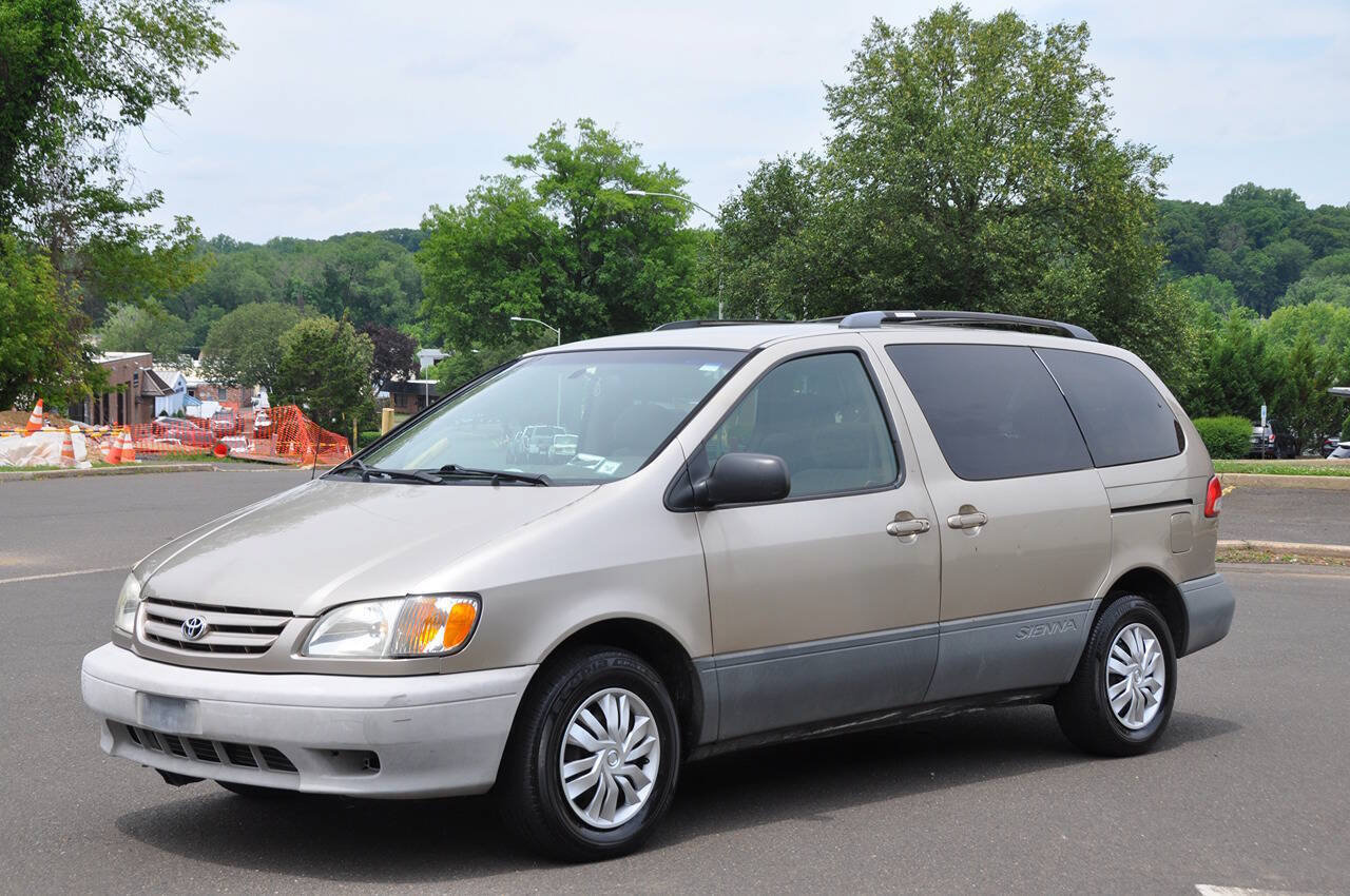 Used 2002 Toyota Sienna LE