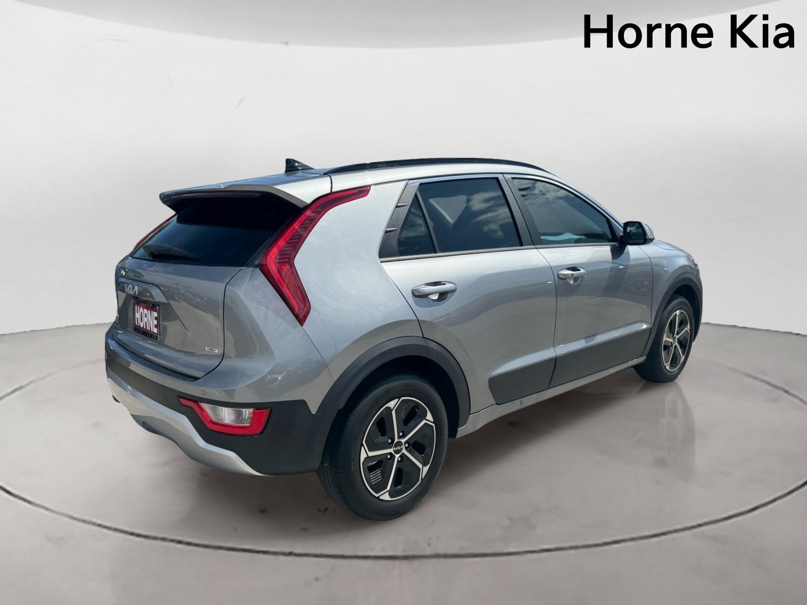 Certified 2025 Kia Niro EX FWD image 4