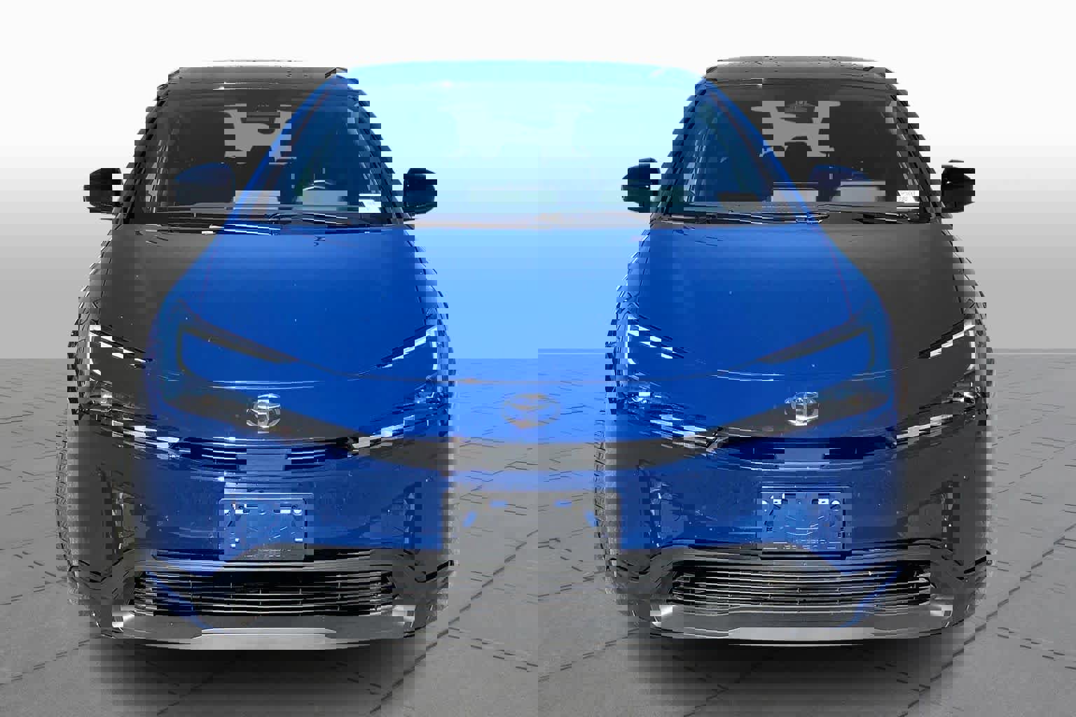 Used 2023 Toyota Prius LE image 4