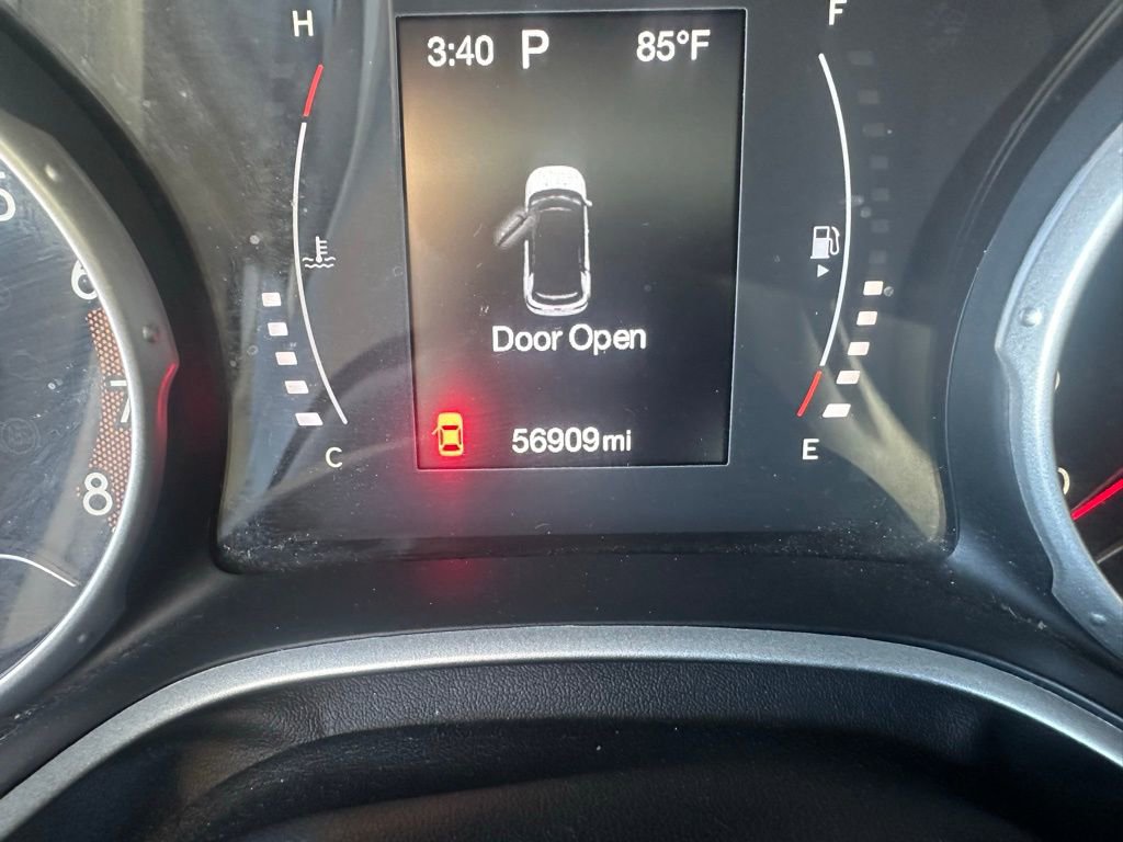 Used 2020 Jeep Compass Latitude image 11