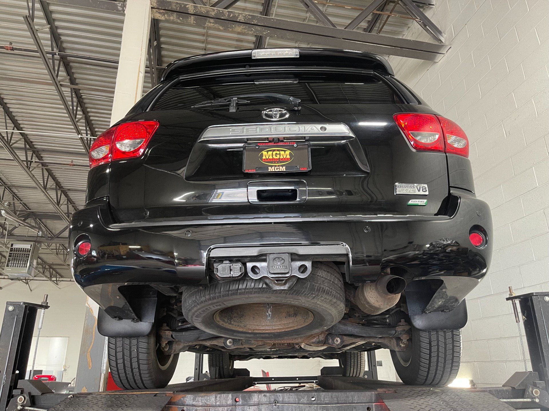 Used 2016 Toyota Sequoia Limited AWD/4WD image 99