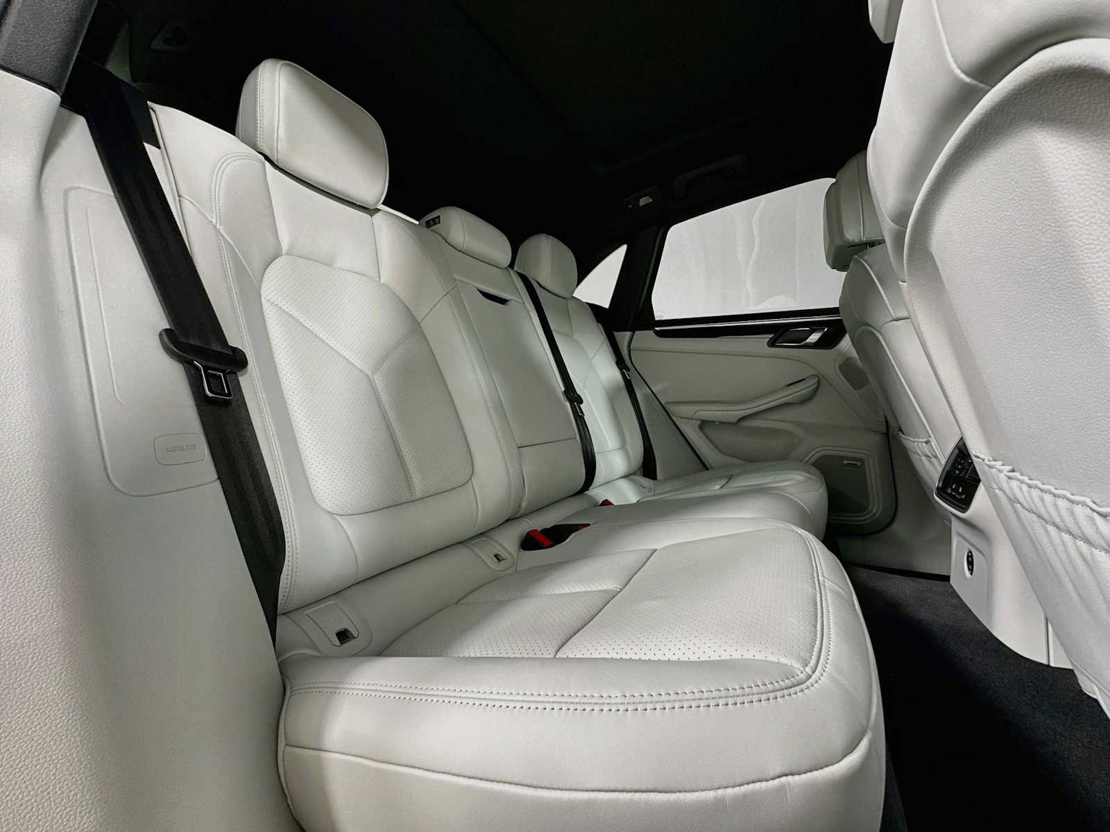 New 2026 Porsche Macan S AWD/4WD image 27