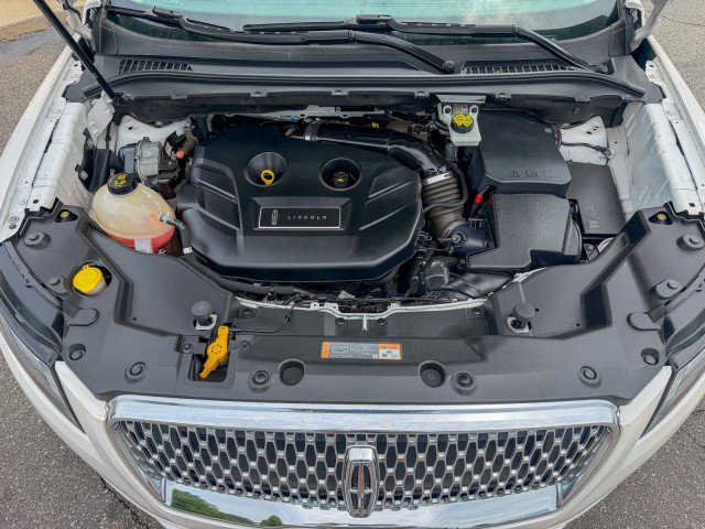 Used 2019 Lincoln MKC Reserve w/ MKC Technology Package FWD image 25