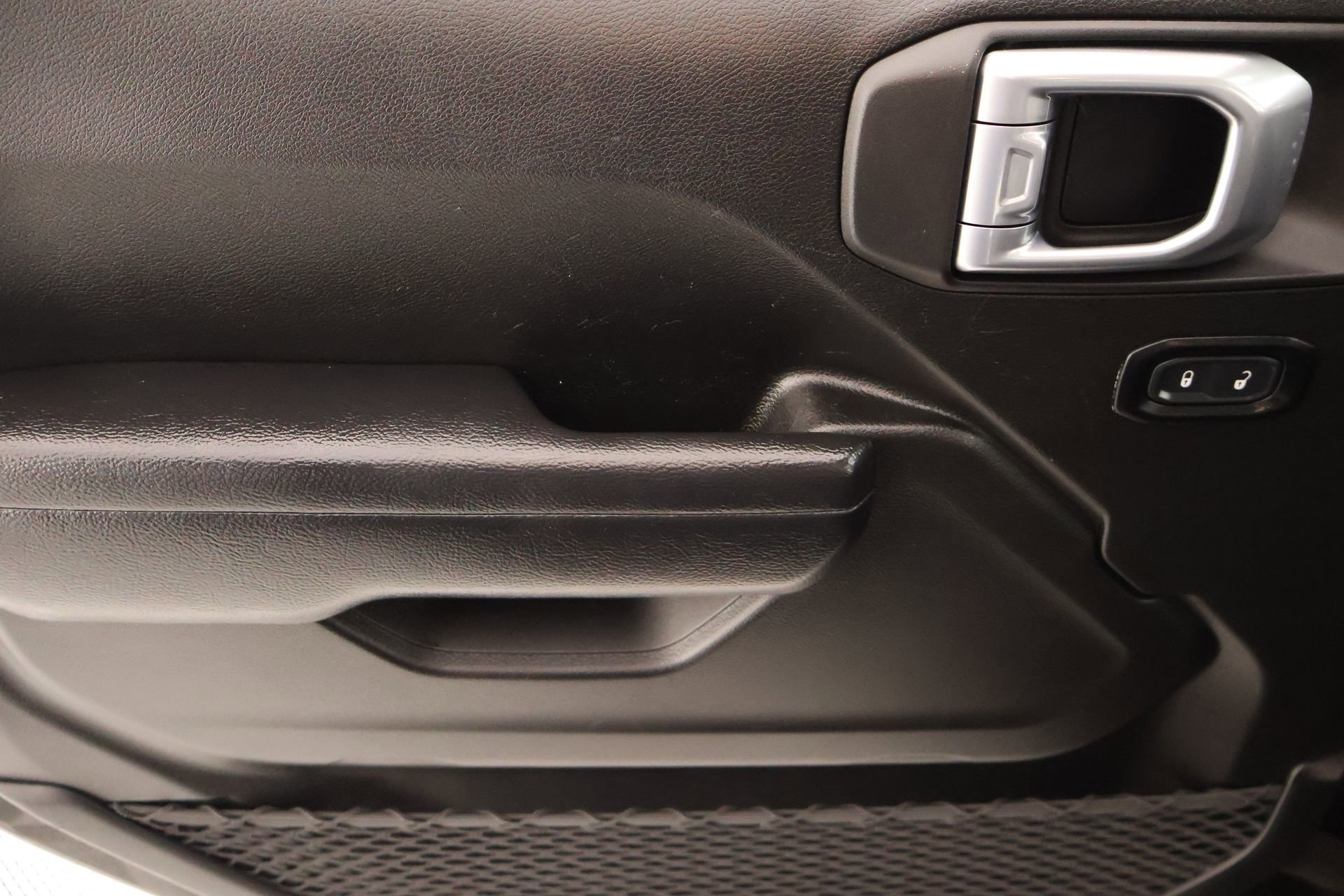 Used 2023 Jeep Gladiator Willys image 15