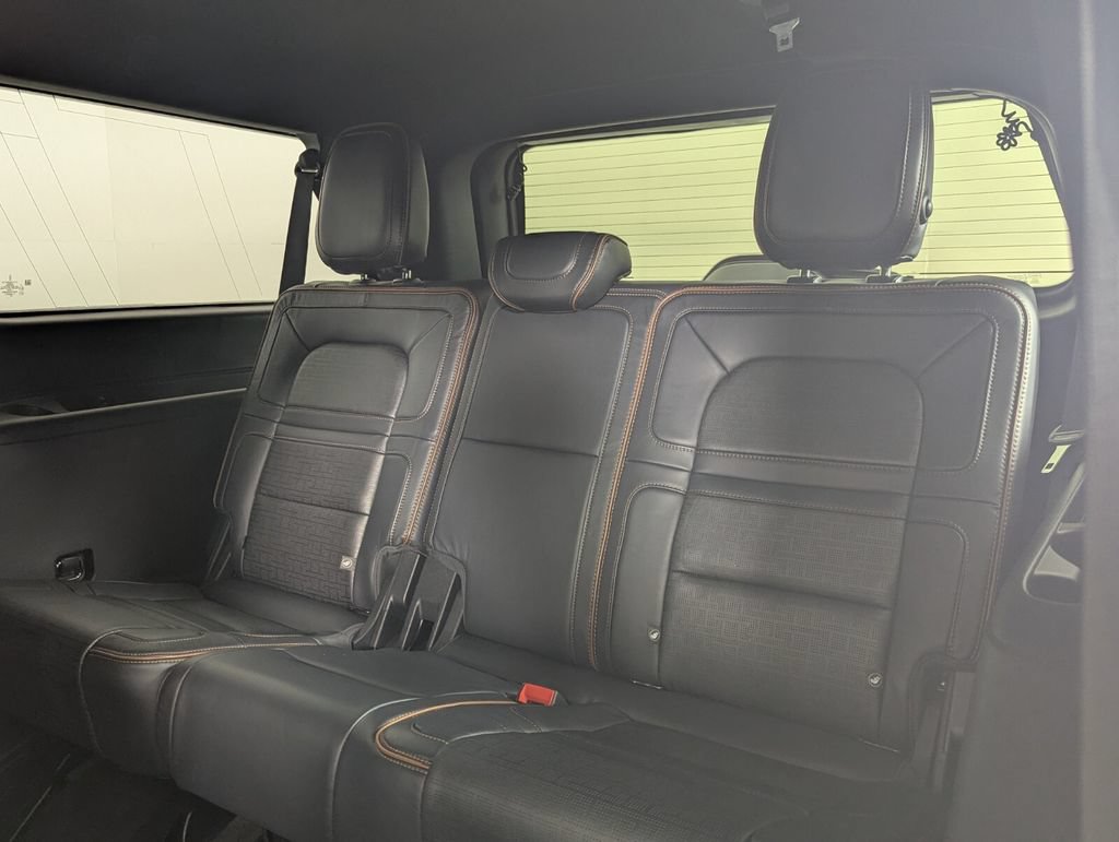 Used 2023 Lincoln Navigator L Black Label AWD/4WD image 26