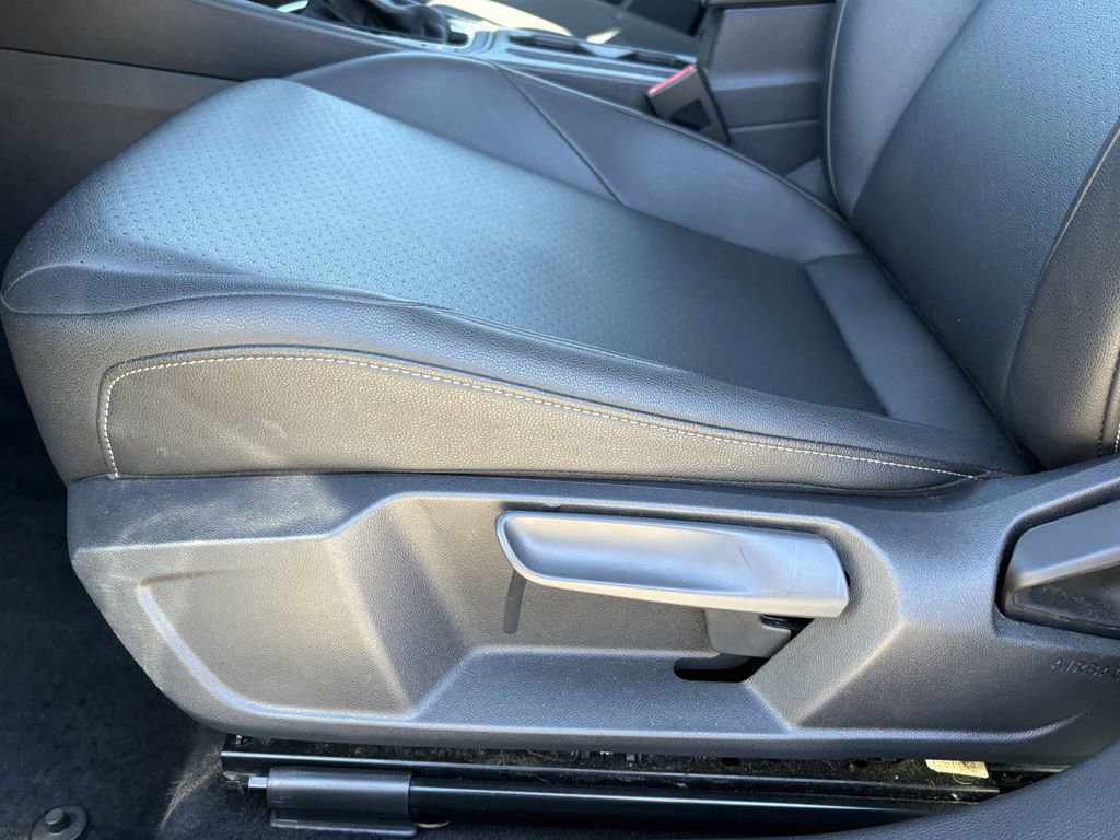 Used 2020 Volkswagen Jetta SE w/ SE Cold Weather Package image 13