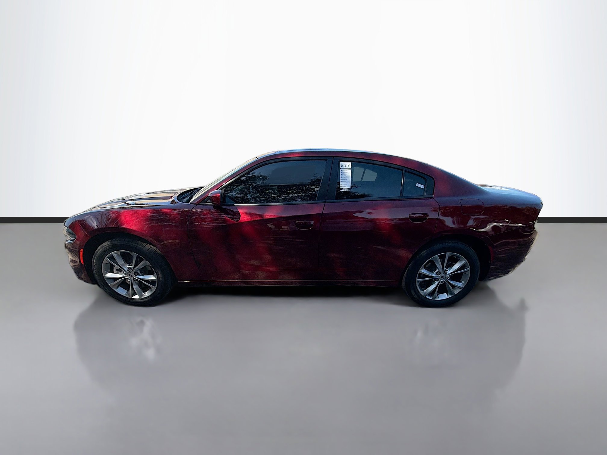 Used 2022 Dodge Charger SXT w/ Driver Convenience Group image 6