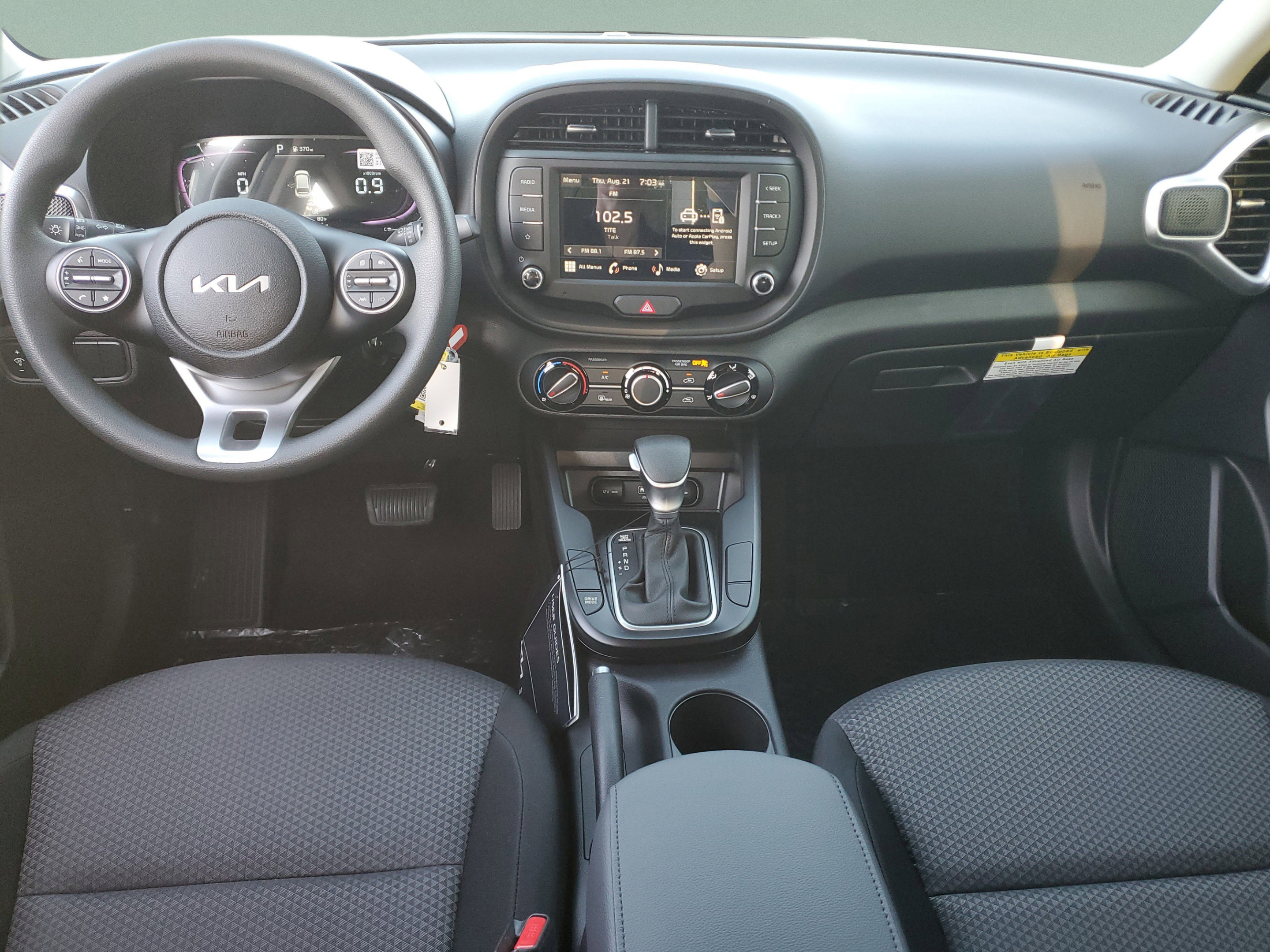 Used 2025 Kia Soul LX FWD image 20