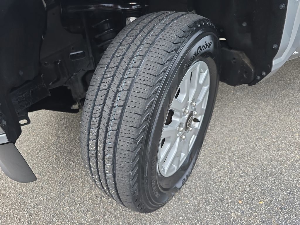 Used 2024 Toyota Tacoma 2WD Double Cab image 33