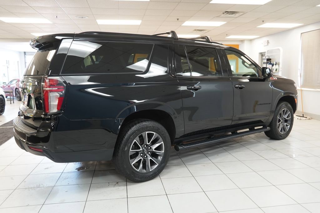 Used 2021 Chevrolet Suburban Z71 w/ Z71 Signature Package AWD/4WD image 15