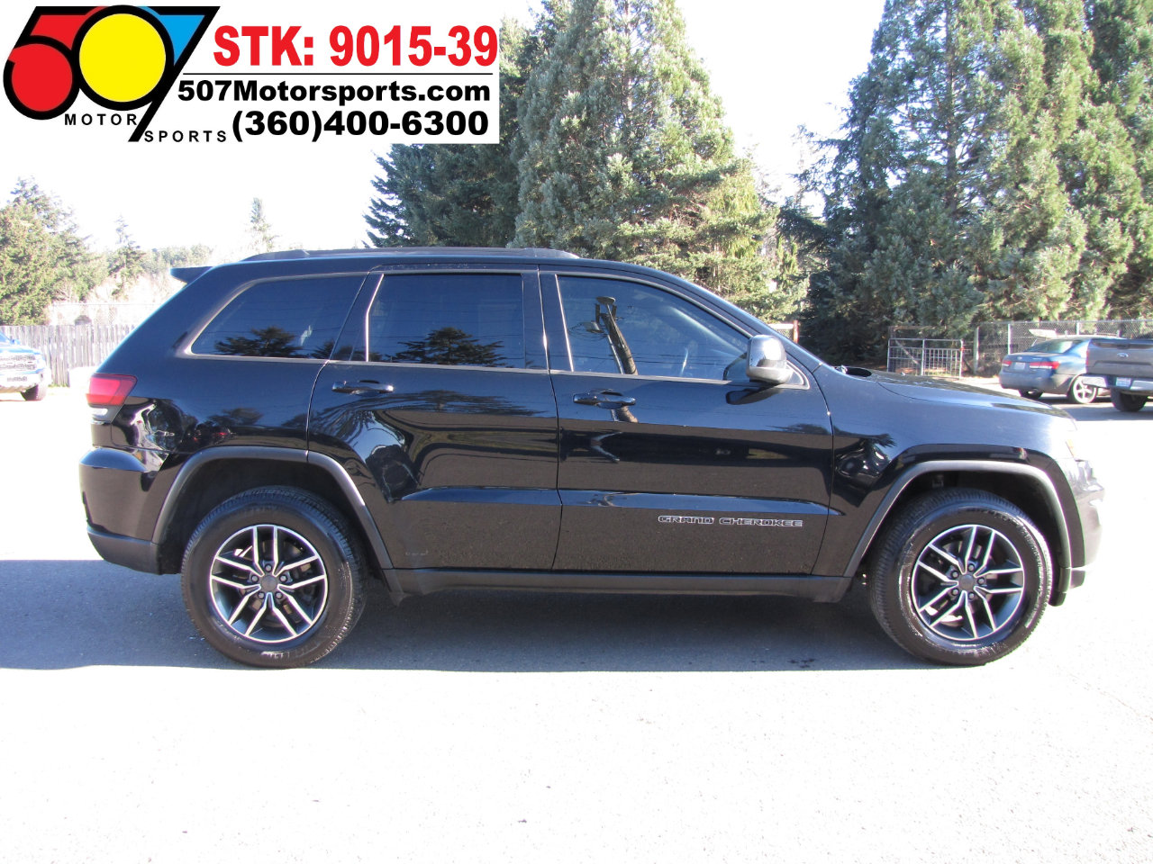 Used 2020 Jeep Grand Cherokee Laredo image 9