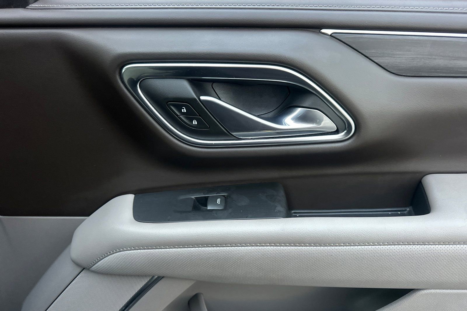 Used 2023 GMC Yukon SLT image 21