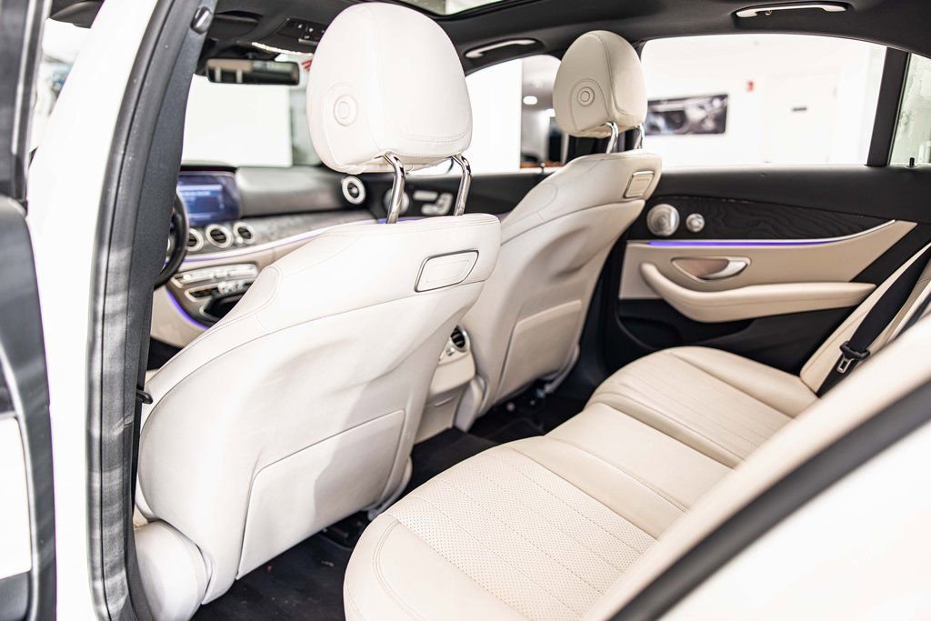 Used 2018 Mercedes-Benz E 400 4MATIC Sedan image 34