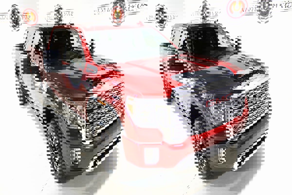 Used 2022 GMC Sierra 3500 Denali w/ Denali Ultimate Package image 10