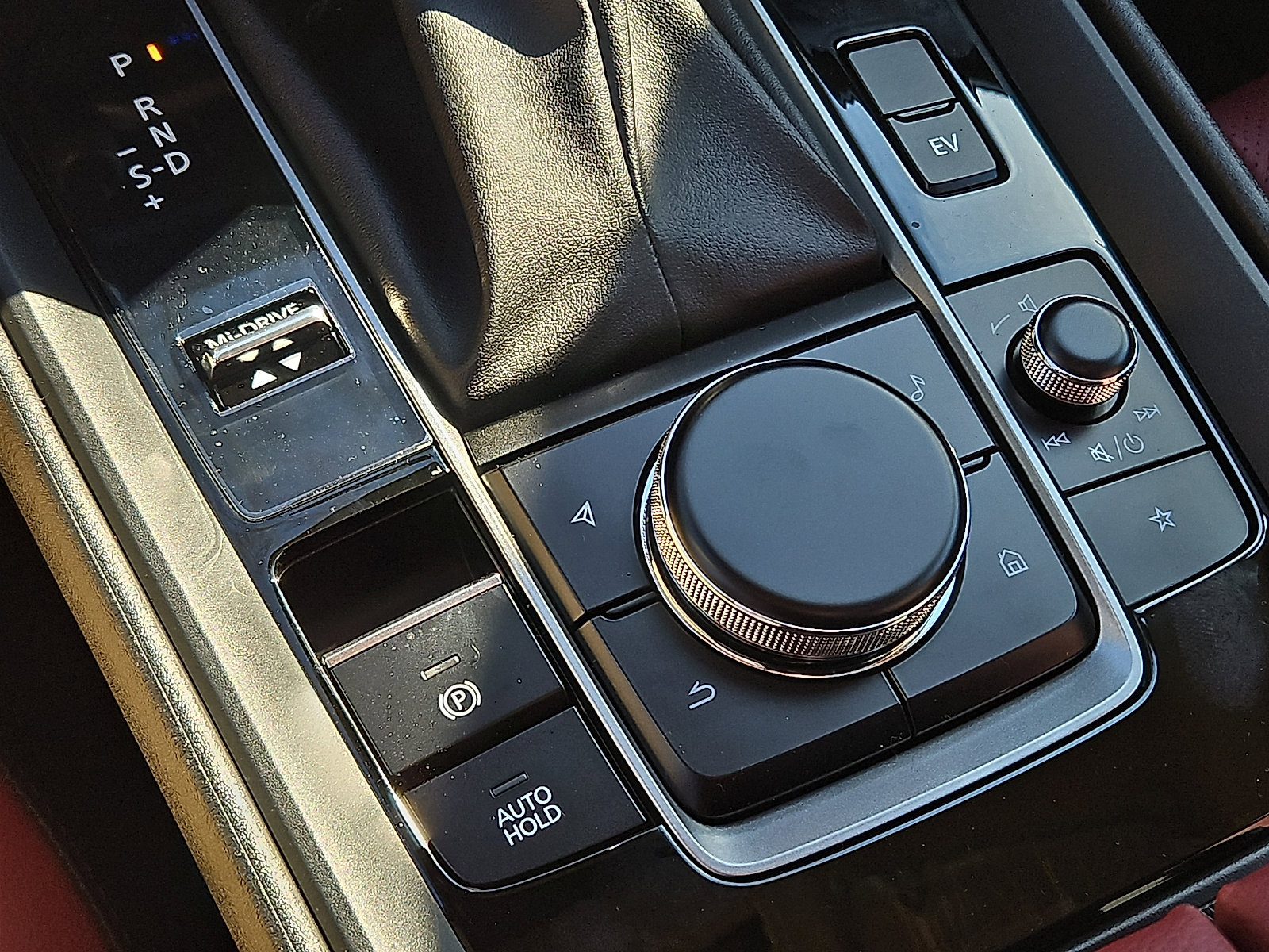 New 2026 MAZDA CX-50 AWD 2.5 Hybrid w/ Cargo Package image 19