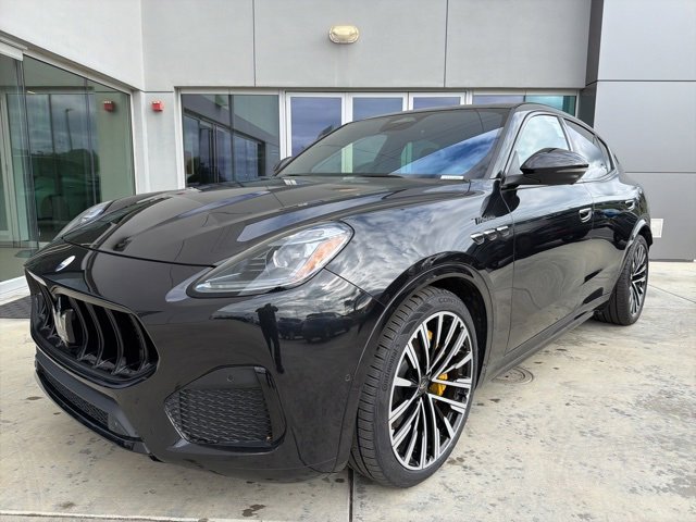 Certified 2023 Maserati Grecale Modena image 4