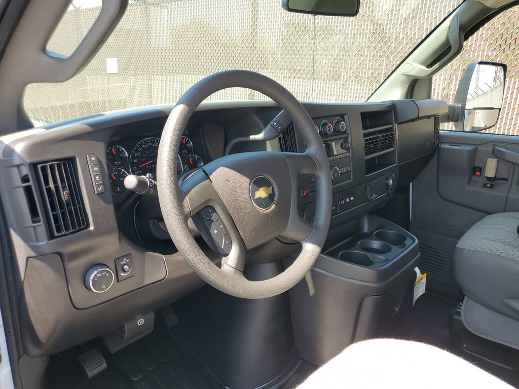New 2026 Chevrolet Express 3500 w/ Power Convenience Package image 12