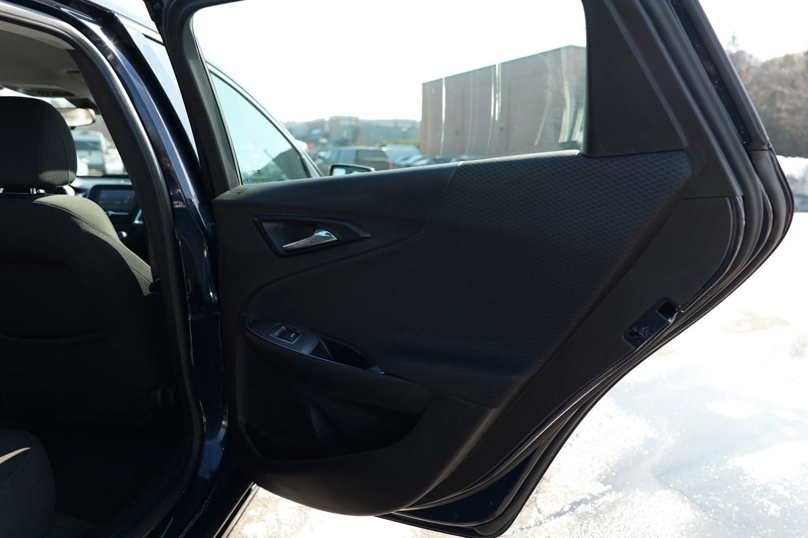 Used 2018 Chevrolet Malibu LT image 31