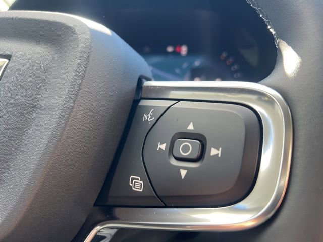 New 2026 Volvo XC40 B5 Plus w/ Protection Package Premier AWD/4WD image 30