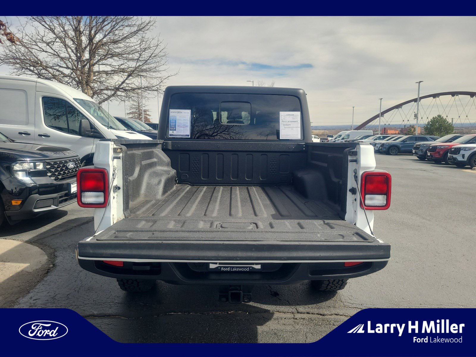 Used 2024 Jeep Gladiator Sport image 32