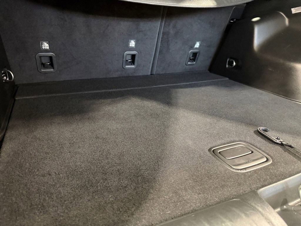 Used 2019 Jeep Cherokee Trailhawk w/ Comfort & Convenience Group image 6