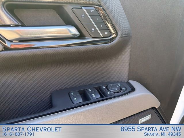 Used 2023 Chevrolet Silverado 1500 ZR2 w/ Technology Package AWD/4WD image 23