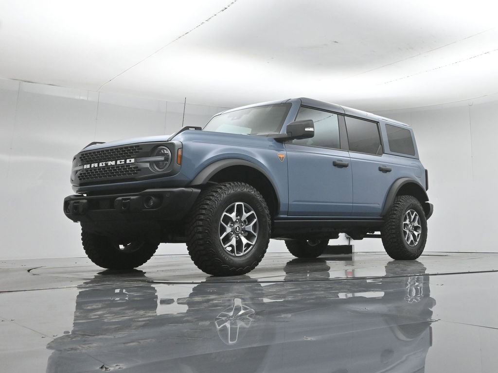 Used 2025 Ford Bronco Badlands AWD/4WD image 47