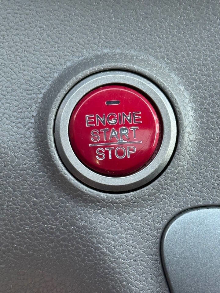 Used 2016 Honda Odyssey Touring Elite image 19