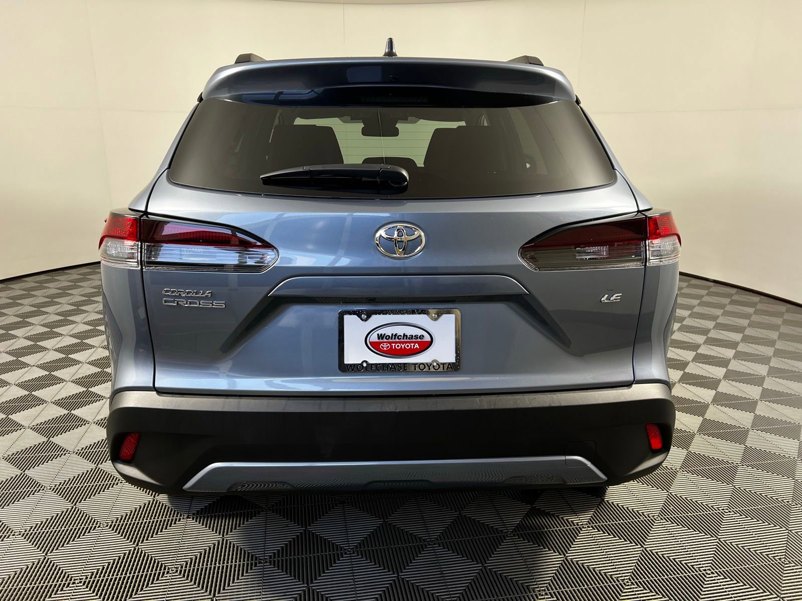 Used 2026 Toyota Corolla Cross LE FWD image 6