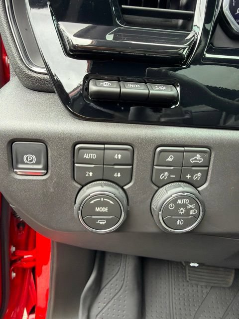 New 2026 Chevrolet Silverado 1500 ZR2 AWD/4WD image 17
