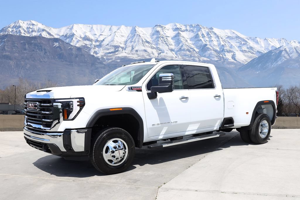 New 2026 GMC Sierra 3500 SLT w/ SLT Convenience Package AWD/4WD image 2