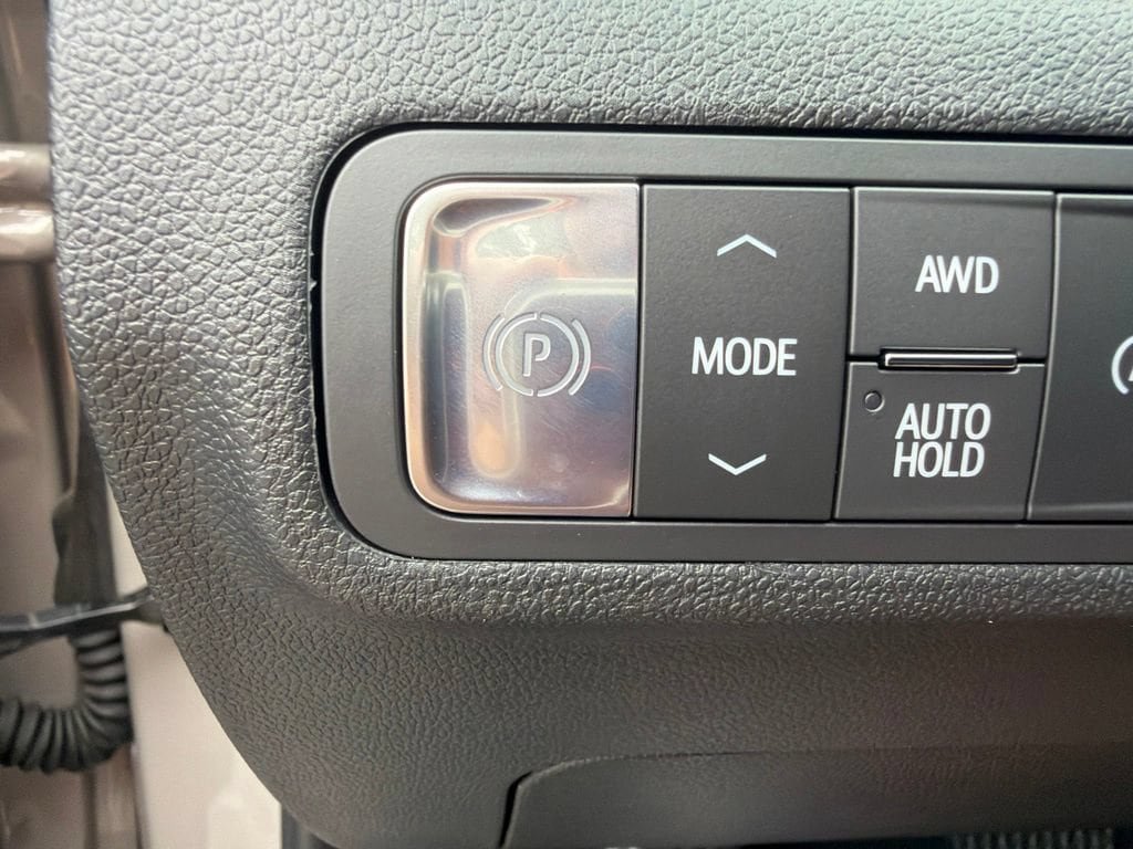 New 2026 GMC Terrain AT4 w/ Technology Package II AWD/4WD image 15