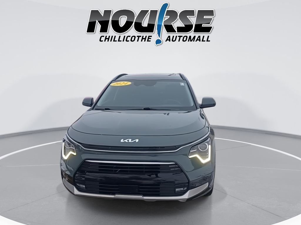 Used 2024 Kia Niro EX Touring image 3